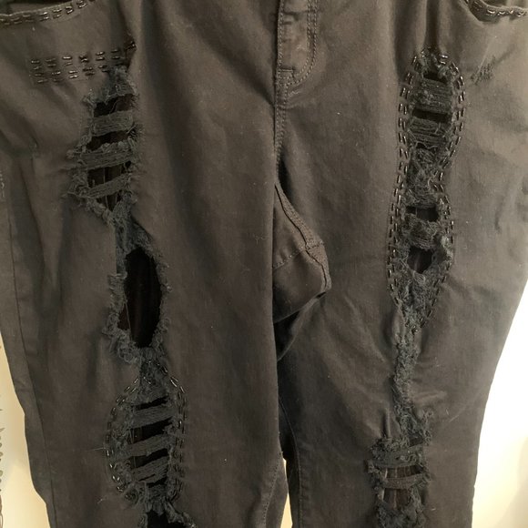 Torrid Premium Skinny Distressed/ Embellished Jeans Sz 26 - Picture 7 of 11